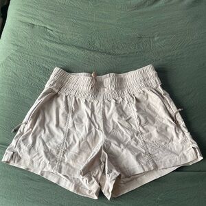 Avalanche Women's Light beige Cargo Shorts